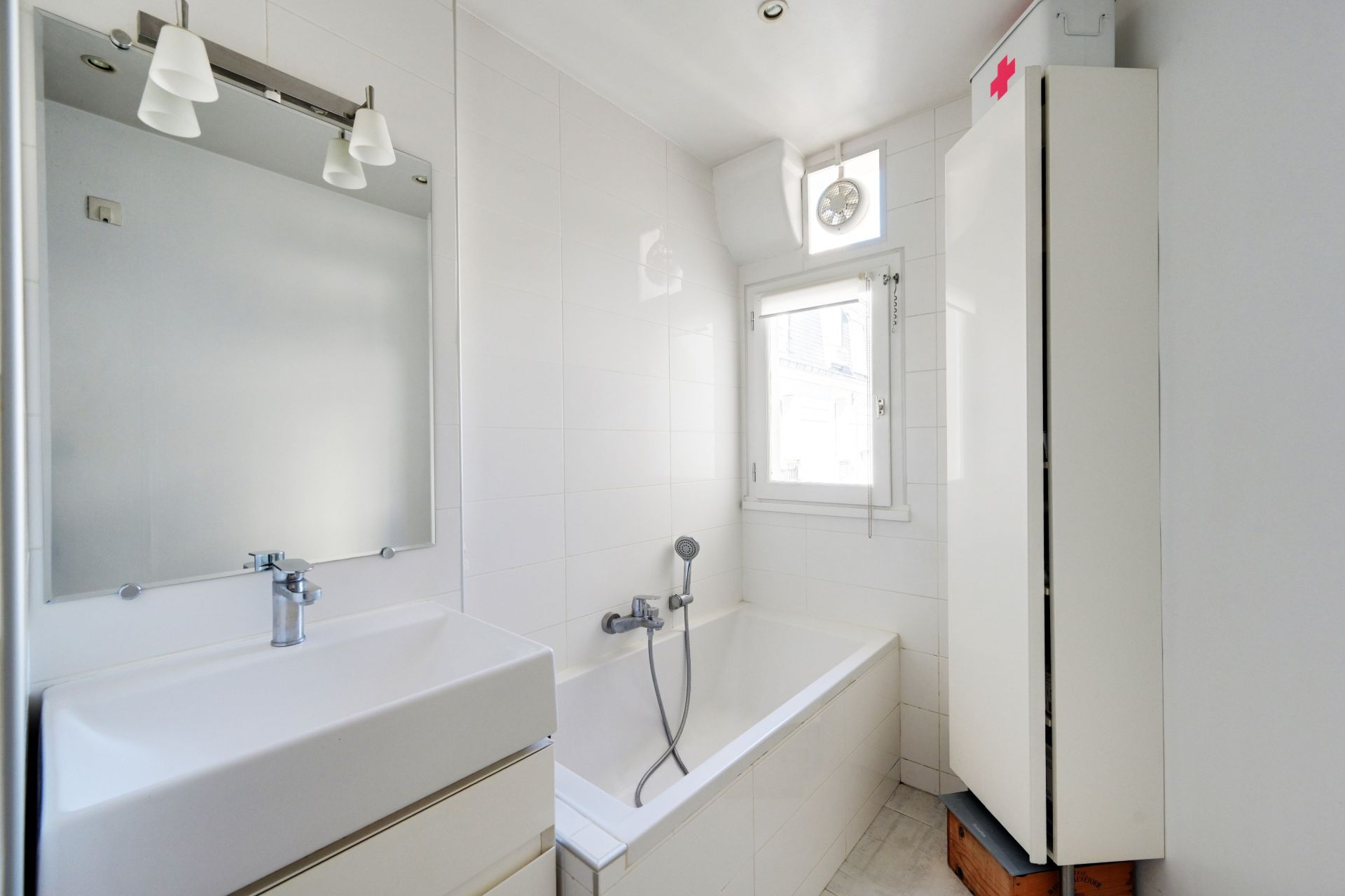 Vente Appartement 50.04&nbsp;m² Levallois-Perret 92300