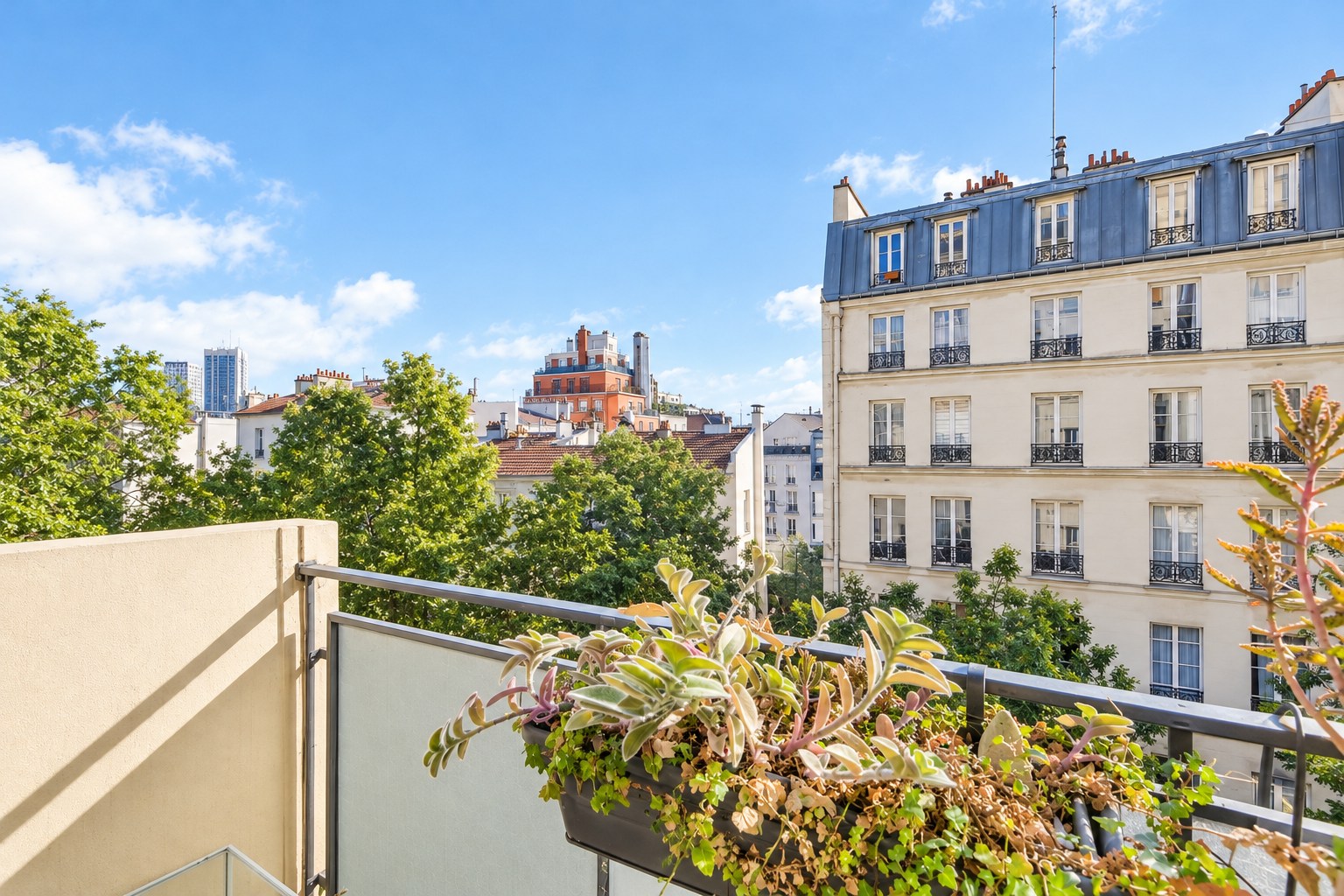 Vente Appartement 48&nbsp;m² Paris 20 75020