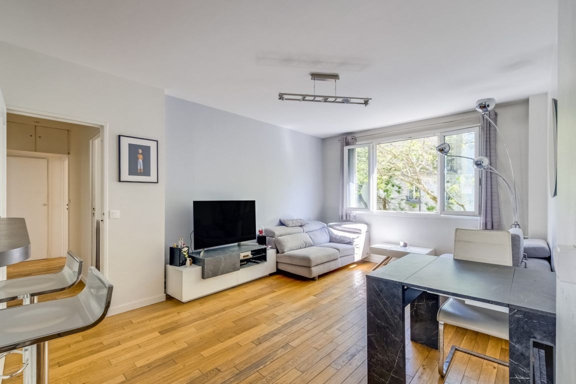 Vente Appartement 71.1&nbsp;m² Paris 20 75020