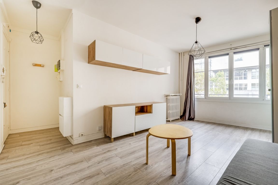 Vente Appartement 24&nbsp;m² Paris 12 75012